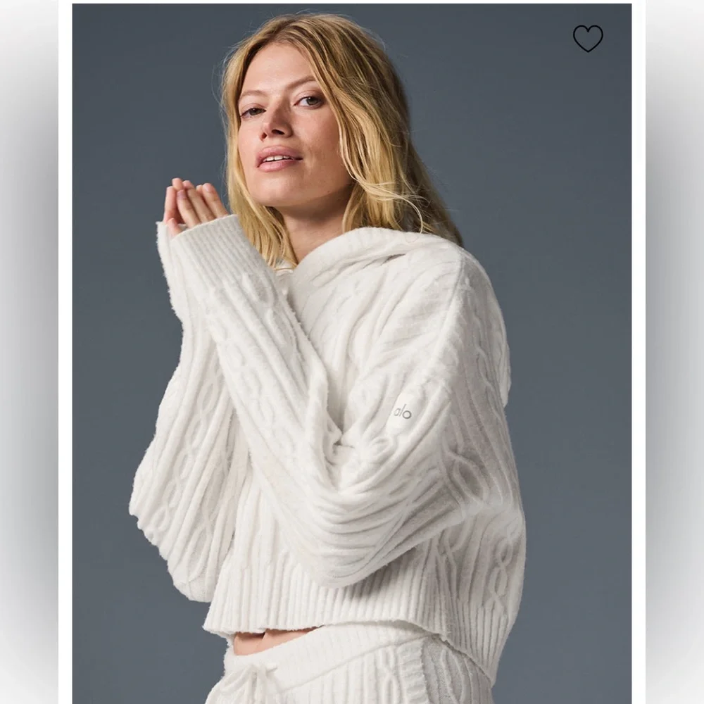 ALO Yoga Winter Bliss Hoodie & Pants Set Ivory - Picture 14 of 15